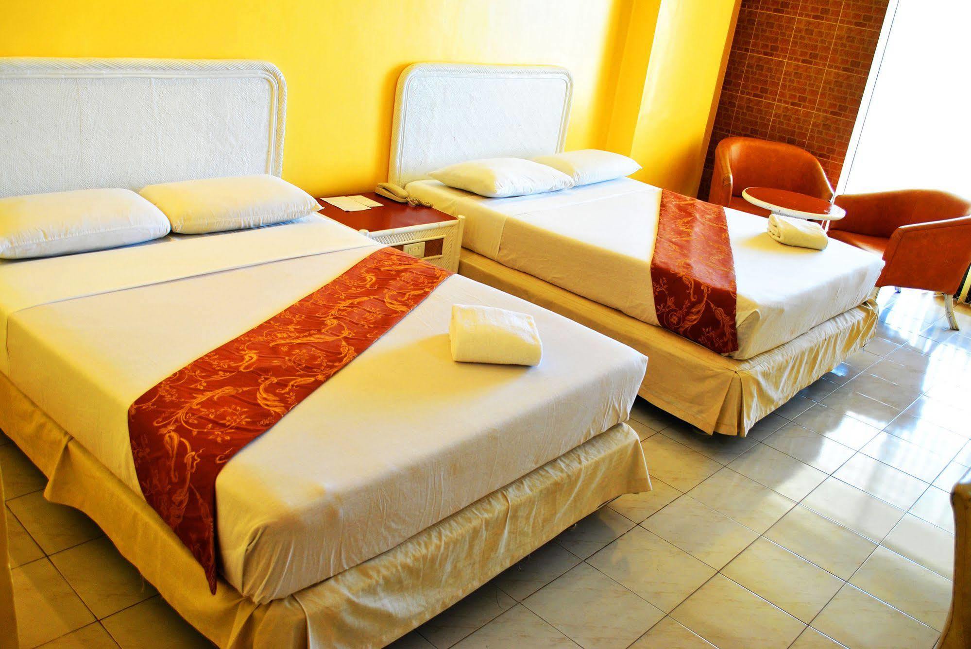 Leyte Park Resort Hotel Tacloban Kültér fotó